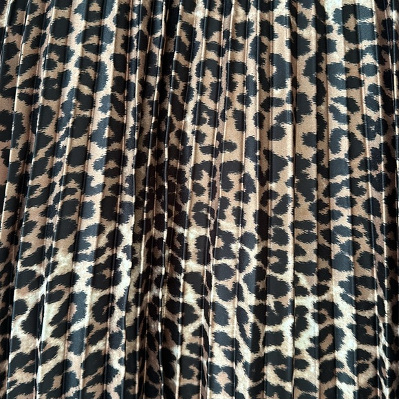 Les Coyotes de Paris pleated leopard skirt, NWT - Picture 2 of 8